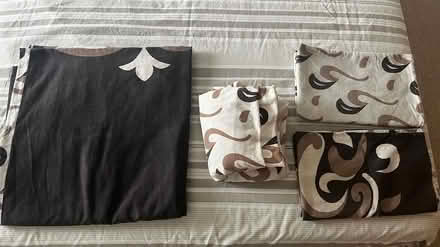 Photo of free Small Double Bed Linen (NW10) #2