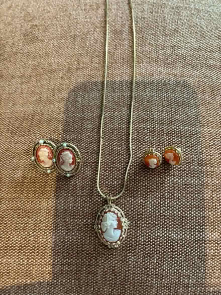 Photo of free Cameo jewellery set (Bridgeport, Kitchener) #1