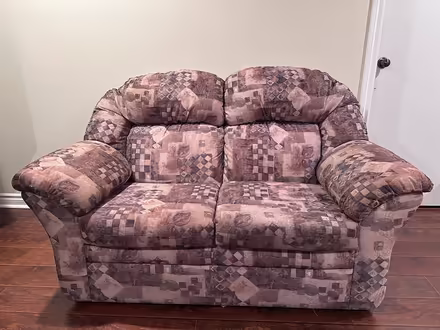 Photo of free couch and loveseat (Pierrefonds West) #2