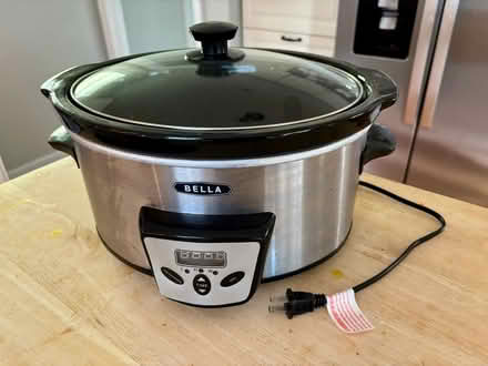 Photo of free Crockpot (Shirlington area) #1