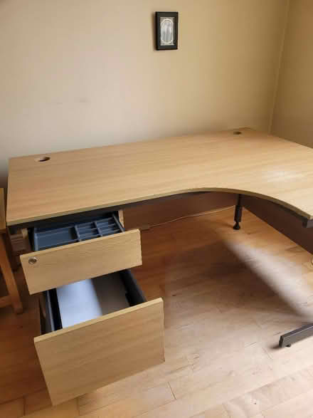Photo of free Work desk (Perrystown, Dublin12) #2