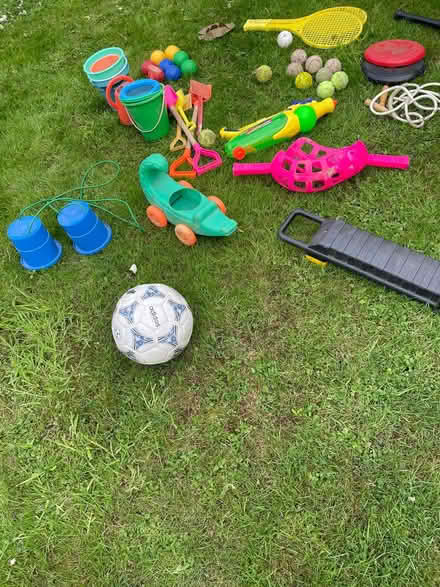 Photo of free Assorted garden and beach toys (Nast Hyde Farm AL10) #3