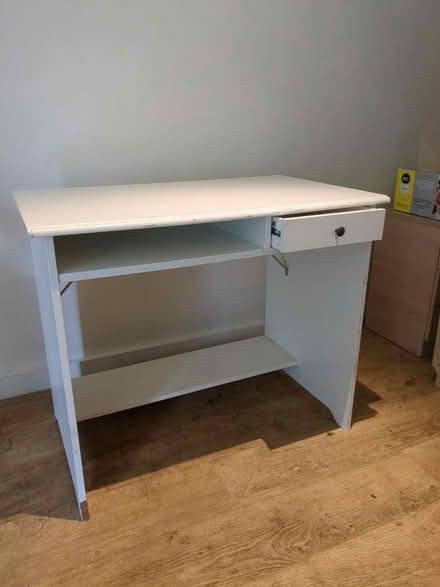 Photo of free Small white desk (SE16 4XA) #1