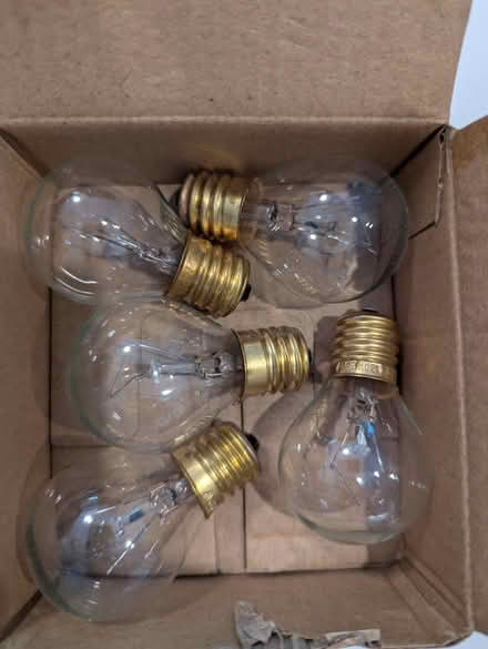 Photo of free Lava Lamp replacement bulbs 25W (Cascades area Sterling, Va) #2