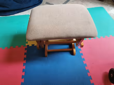 Photo of free Nursing footstool (SS16) #1