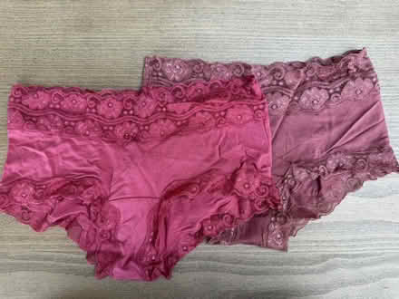 Photo of free women's underwear (Bloor/Brunswick area) #4