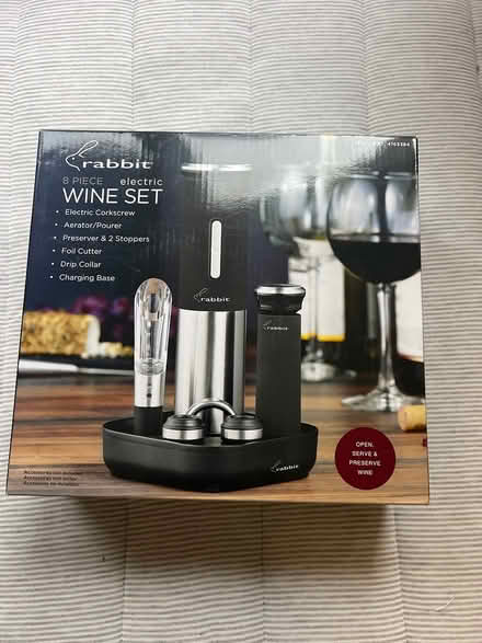 Photo of free Electric wine set (Baseline & Cherryvale) #1
