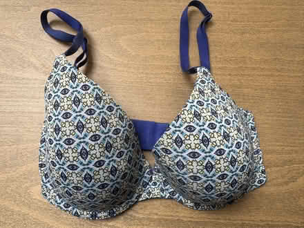 Photo of free women's underwear (Bloor/Brunswick area) #1