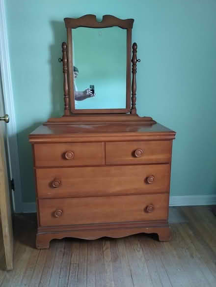 Photo of free Twin Maplewood Bedroom Set (Woodland Park, NJ) #2