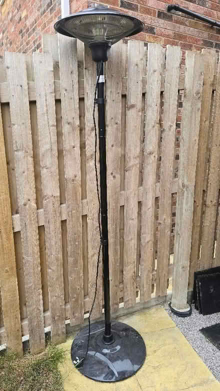Photo of free Electric outdoor patio heater. Heattng element is broken (Aston S26) #1