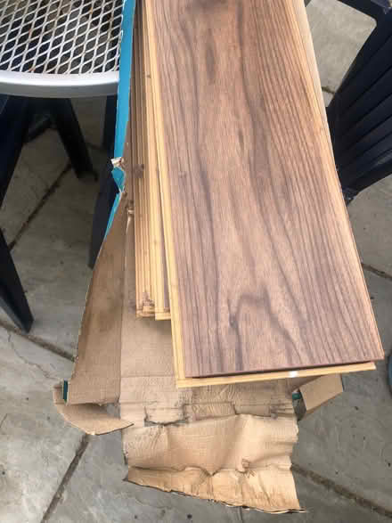 Photo of free Laminate flooring (Cavendish DE23) #1