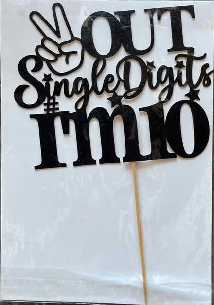 Photo of free cake topper (Lawrence/ El Camino Real) #1