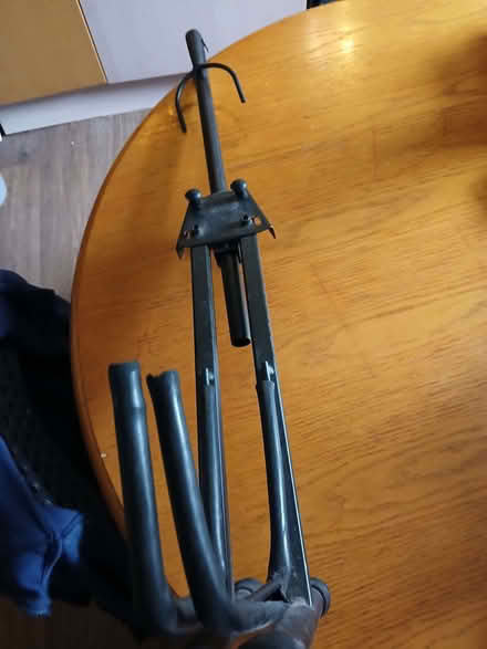 Photo of free Guitar stand (Walkley S6) #1
