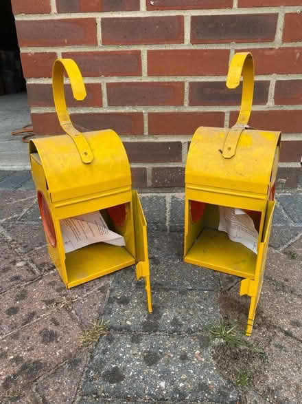Photo of free Road Danger Lanterns (The Hythe CM9) #3