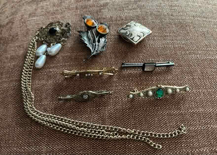 Photo of free Vintage brooch bundle (Bridgeport, Kitchener) #1