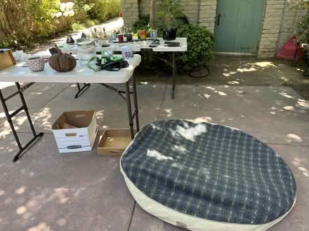 Photo of free Huge dog bed from LLBean (Crescent Park, Palo Alto) #1