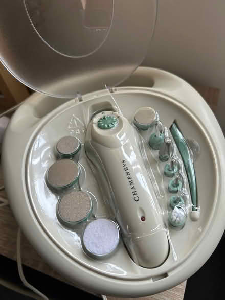 Photo of free Champneys luxury manicure spa (E17) #3