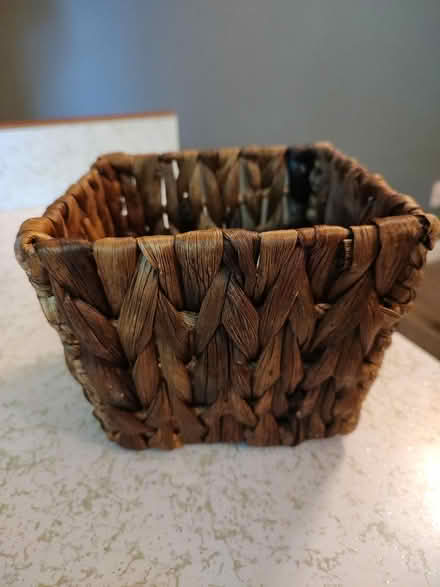 Photo of free 6-in square basket (Odenton) #1