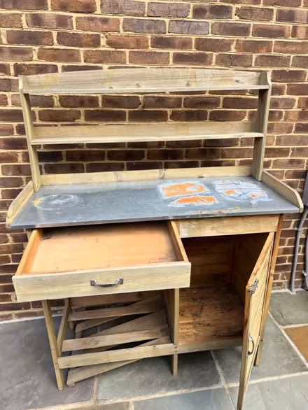 Photo of free Garden Bench (Alexandria) #1