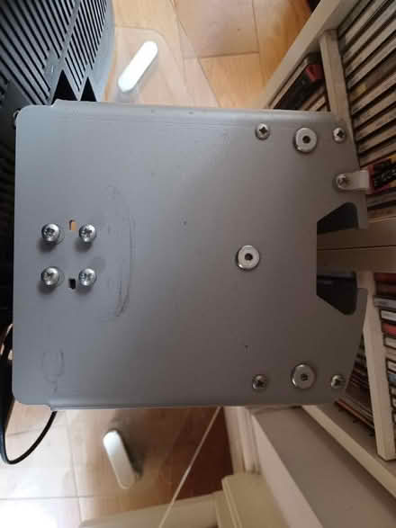 Photo of free Toshiba 32" LCD TV and glass TV stand ideally togethef (Canton CF11) #3