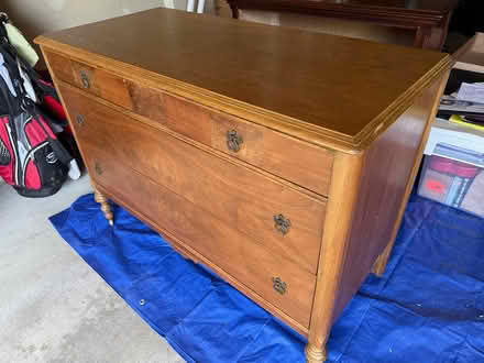 Photo of free Dresser (Meet up near 60561) #2