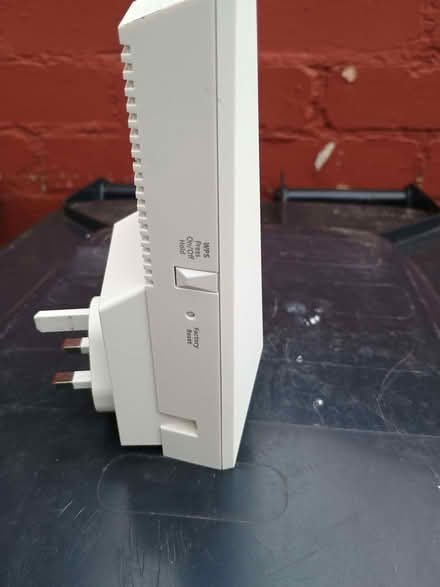 Photo of free Netgear wireless Mesh expander (Barbourne WR3) #2