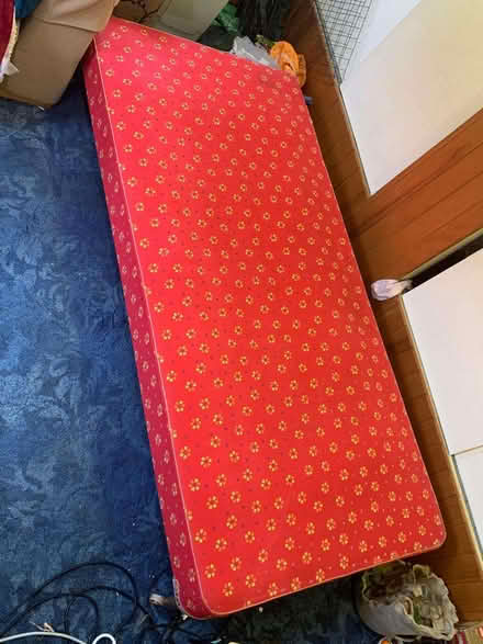 Photo of free Single bed (Littleworth OX33) #2