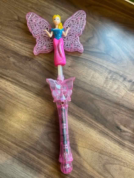 Photo of free Child flashing wand (DA16) #1
