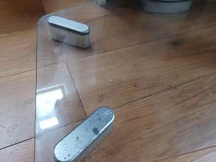 Photo of free Toshiba 32" LCD TV and glass TV stand ideally togethef (Canton CF11) #4