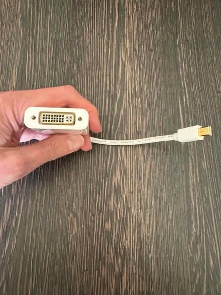 Photo of free Mini displayport to DVI-I Dual Link connector (Hook Heath GU21) #1