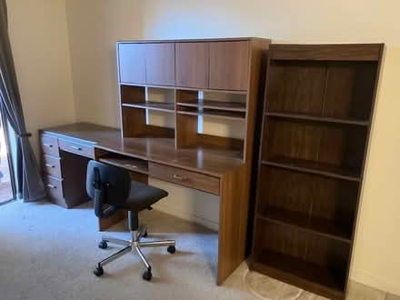 Photo of free Office furniture (Table Mesa) #1