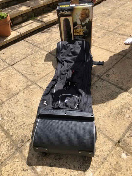 Photo of free Golf travel bag with wheels (Aldershot GU11) #2