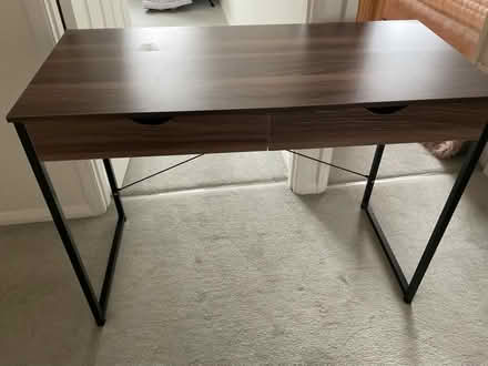 Photo of free Desk (Saham Toney IP25) #1