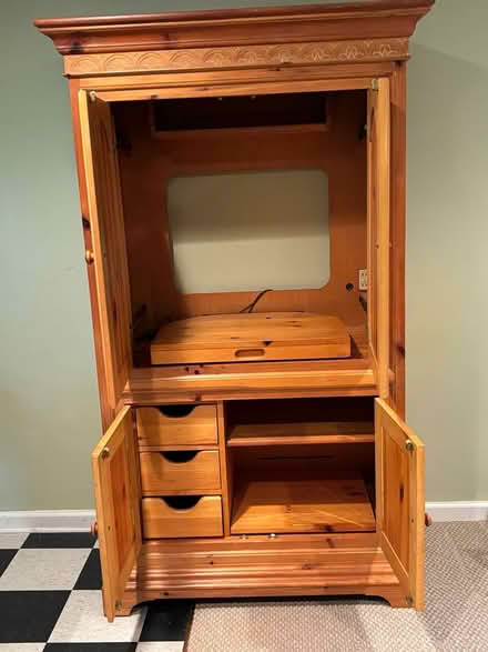 Photo of free Entertainment Center (Near CATEC) #2