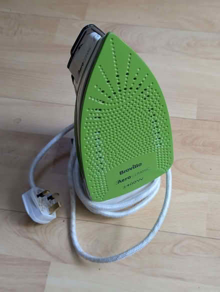 Photo of free Clothes iron (Battle RG30) #1
