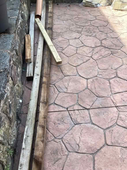 Photo of free 75 x75mm timber approx 3 mtr also lots of other offcuts (Connah's Quay CH5) #1
