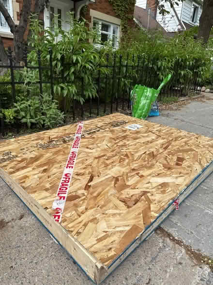 Photo of free painting crate box (Civic Hospital) #1