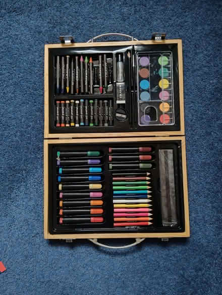 Photo of free Art set (Cheadle Hulme SK8) #1