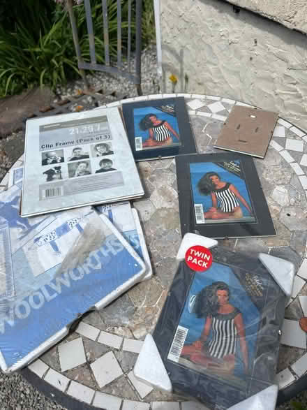 Photo of free Clip frames (Dolwyd LL31) #1