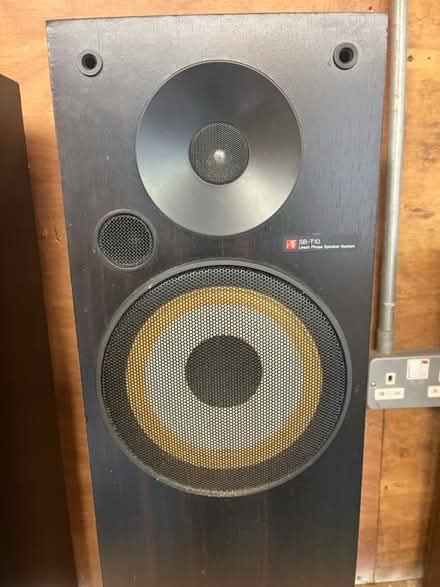 Photo of free Technics Speakers (Trowbridge BA14) #1