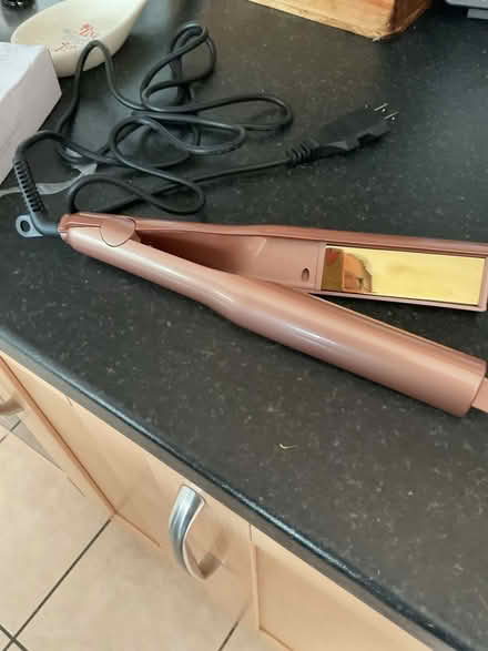 Photo of free Curling Iron (Saham Toney IP25) #1