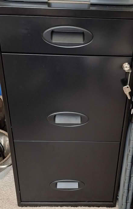 Photo of free Small lockable filing cabinet (Elden St @ Laurel Way) #1