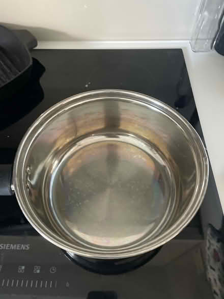 Photo of free 9in pot with lid (SW2 4GD) #3