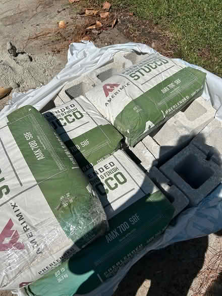 Photo of free Stucco concrete cinder blocks (34683) #1