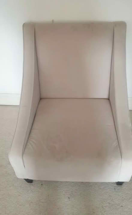 Photo of free White Armchair (Chiswick W4) #1