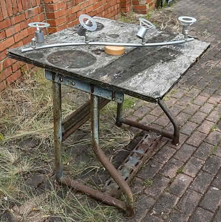 Photo of free Workbench (Hollingthorpe WF4) #1