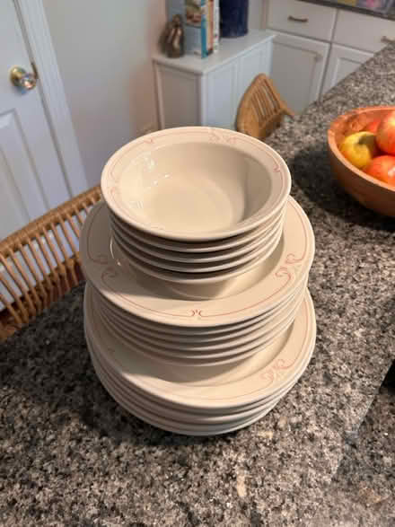Photo of free Syracuse china plates and bowls (1333 Baecher ln, Norfolk VA) #1