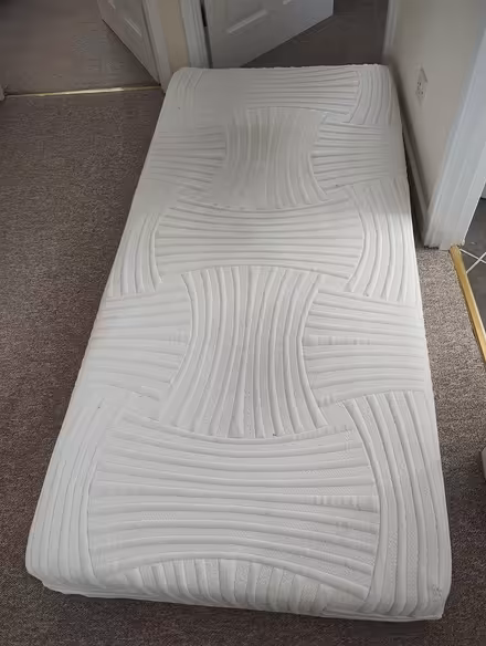 Photo of free Single mattress (Shalford GU4) #1