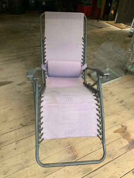 Photo of free Antigravity lounge chair (Palmer/ware area) #1