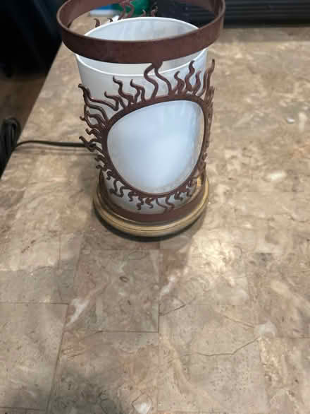 Photo of free Lamp (07003) #1